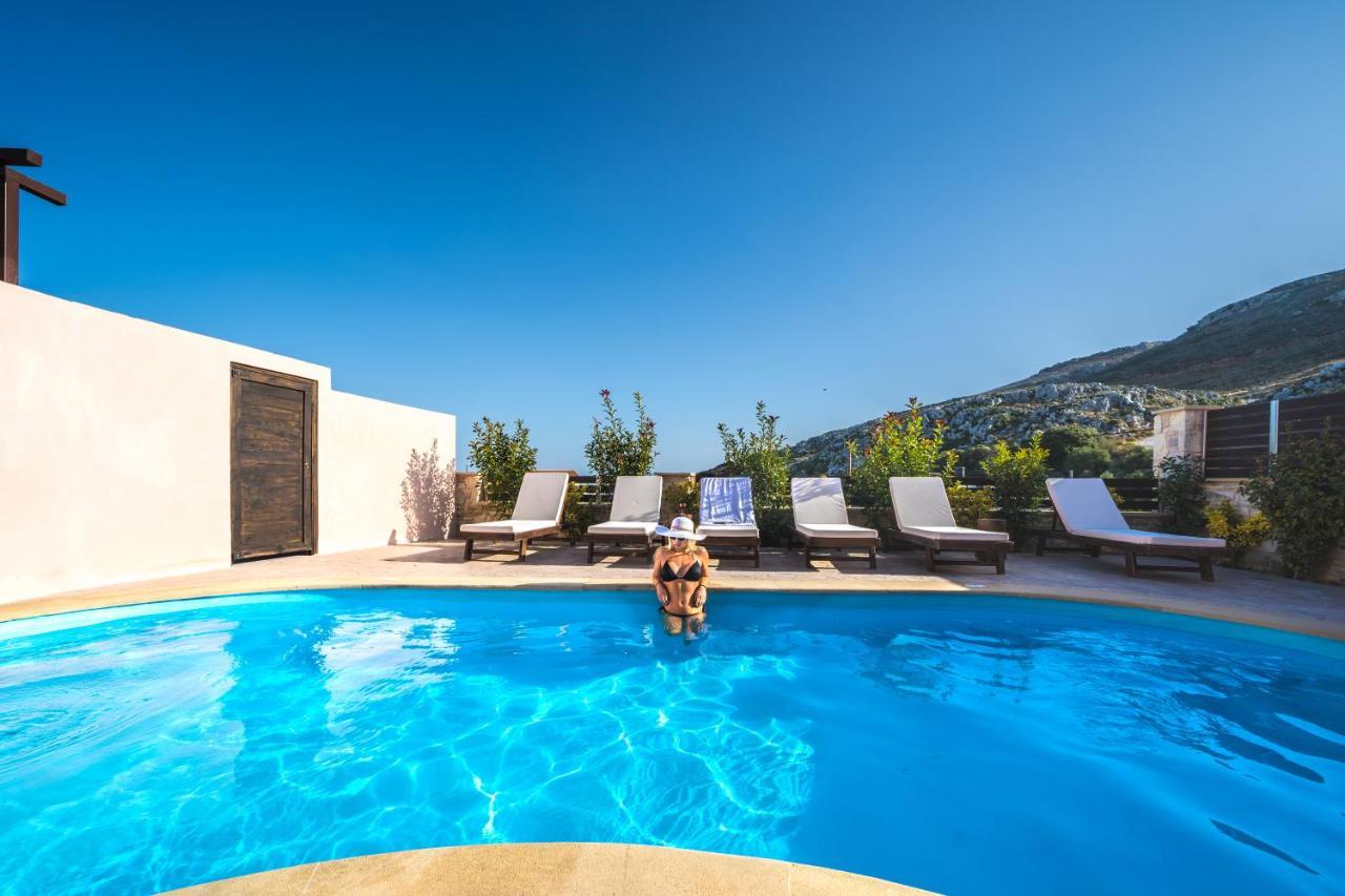 Nemesis Villa Plátanos Екстериор снимка