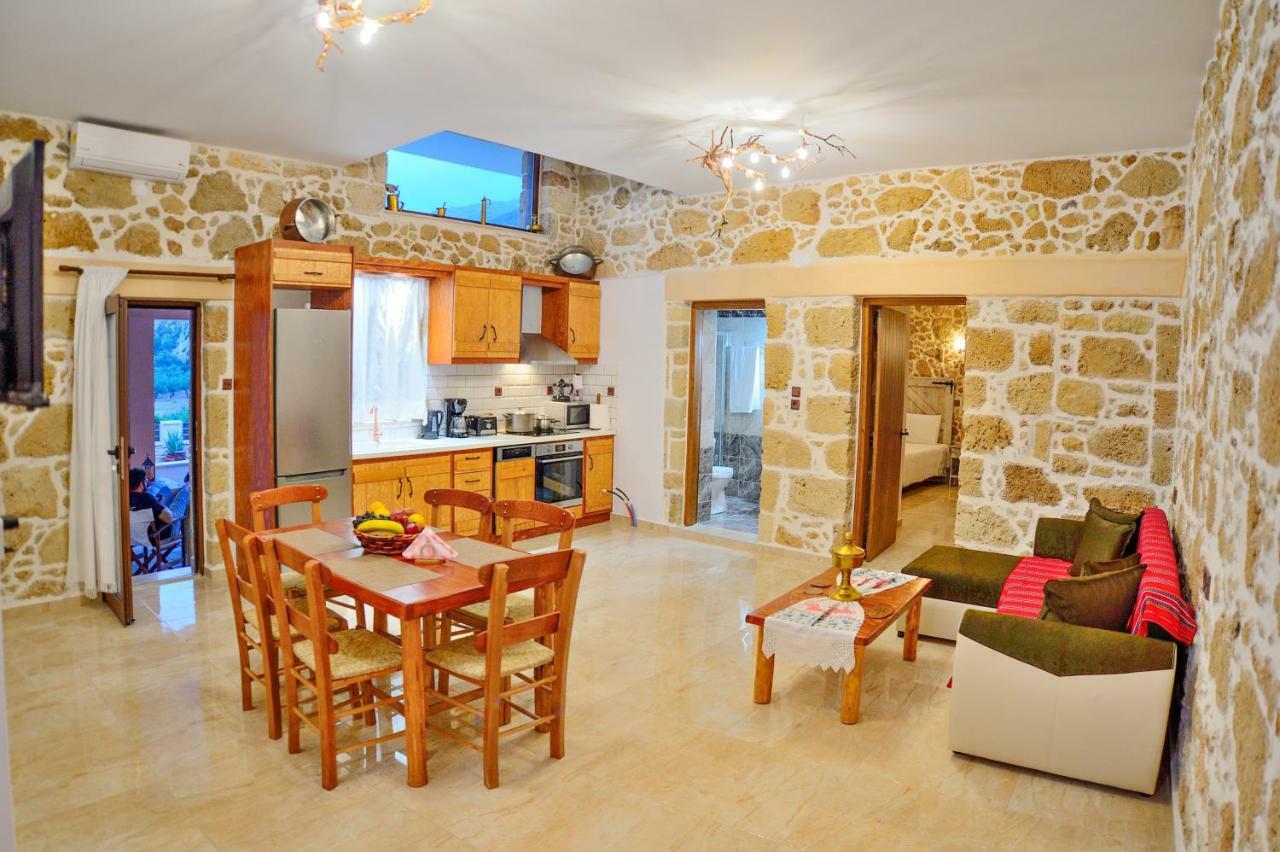 Nemesis Villa Plátanos Екстериор снимка